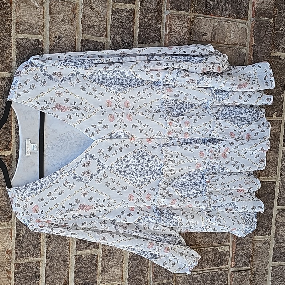 Cato 3/4 sleeve tiered floral blouse size 22/24